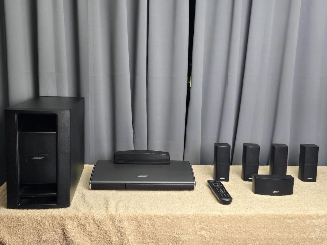 Bose家庭影院沉浸式体验:杜比全景声环绕声与无线低音炮打造私人影院级音效