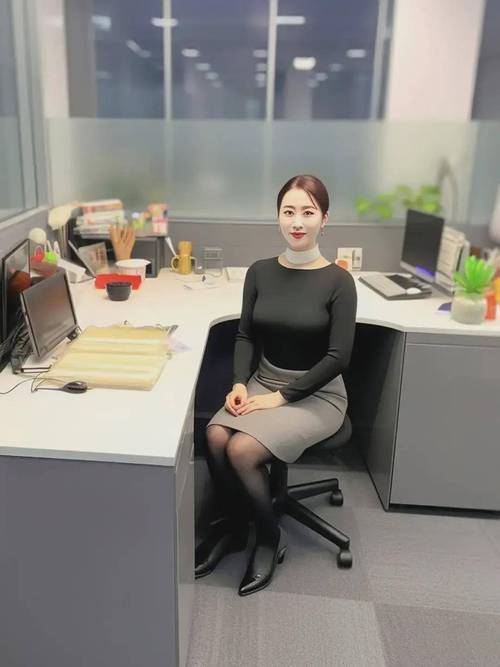 18岁App成人礼指南：解锁专属成年权益，18岁生日必备社交工具
